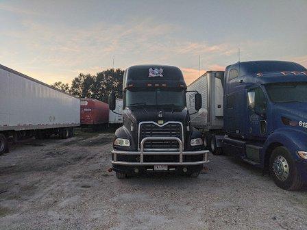 K & N Freight Trucking