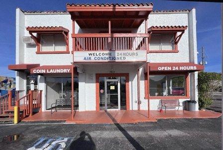Salty Finn’s Laundromat