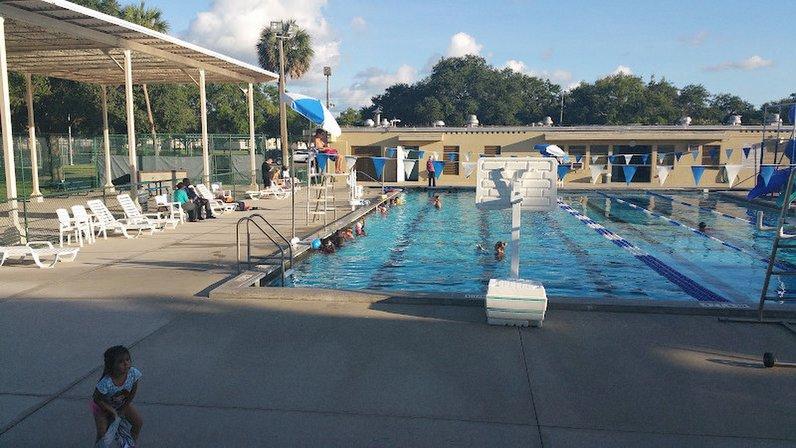 Walter Fuller Pool
