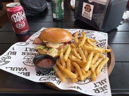Burger Vault - Tampa