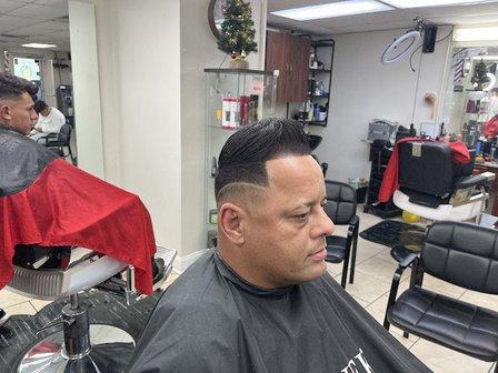 Charly Barber Shop