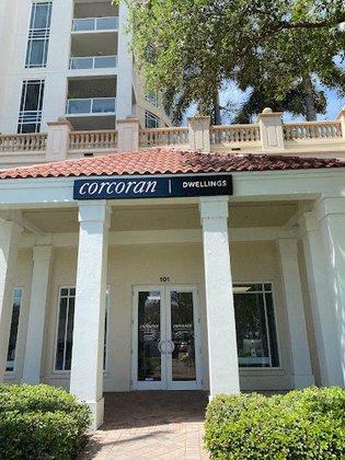 Liane Jamason - Top Luxury Real Estate Agent