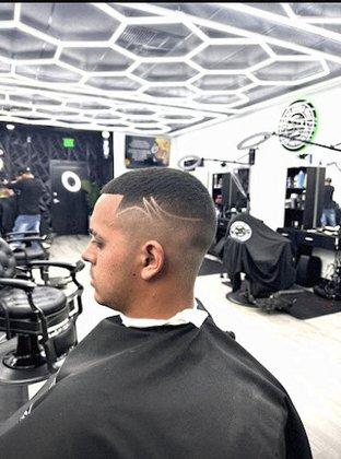 Walt’s Barbershopstudios