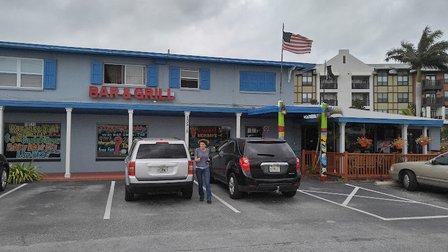 Kahuna's Bar and Grill