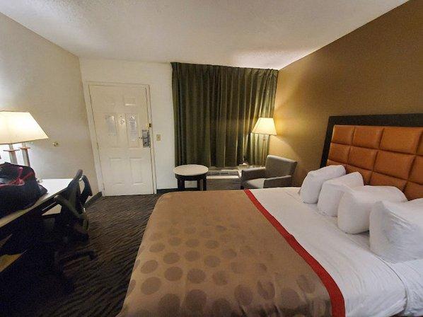Ramada by Wyndham Temple Terrace/Tampa North