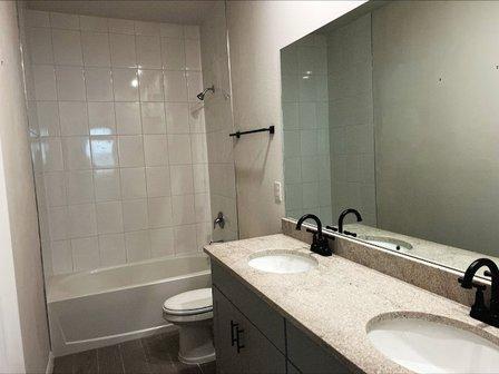 24 25 CLEANERS