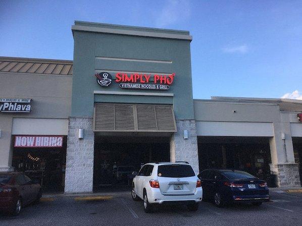 Simply Phở