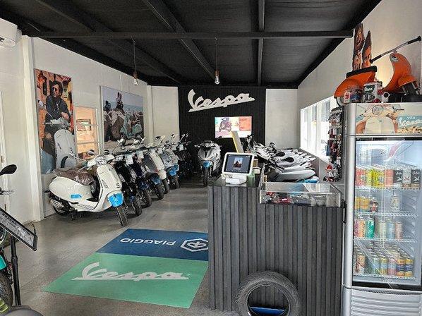 Vespa Clearwater - Universal Motors of Clearwater INC