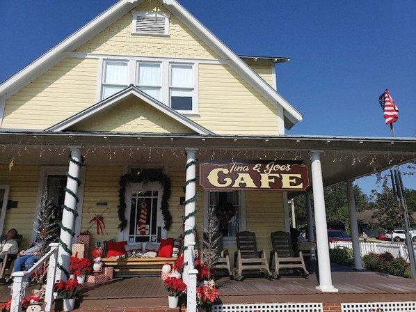 Tina & Joe’s Cafe