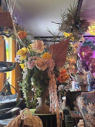 Blooming Floral Cafe