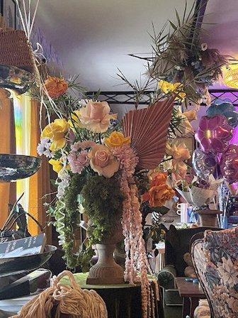 Blooming Floral Cafe