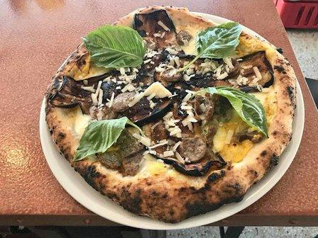 Viva Napoli Restaurant & Pizzeria
