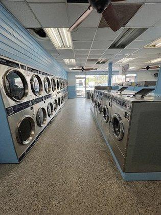 Spins Laundromat