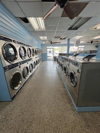 Spins Laundromat