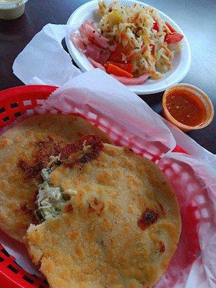Taqueria y Pupuseria Salvadoreña