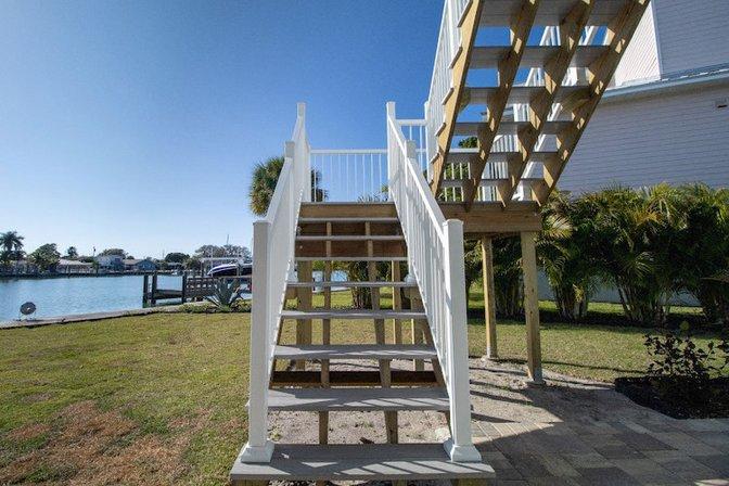 Gulfside Rail & Decks