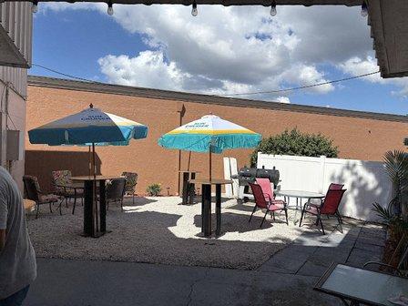 TNT’S Sports Pub LLC.