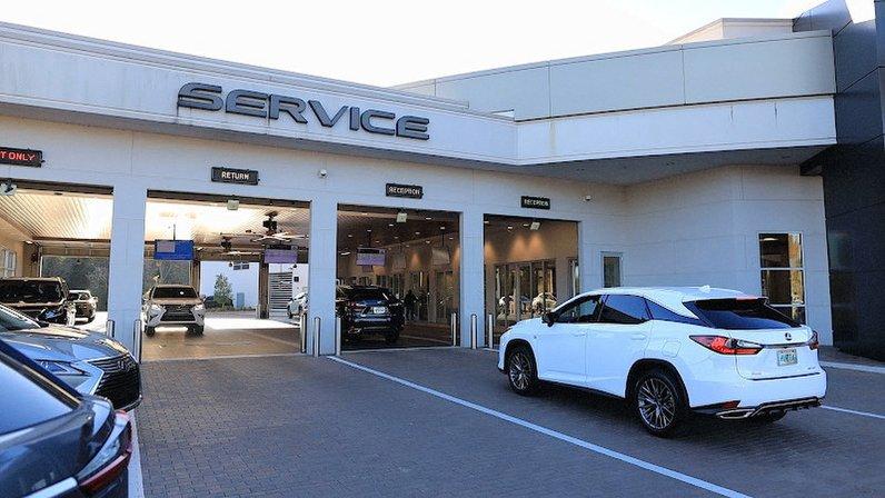 Lexus of Wesley Chapel