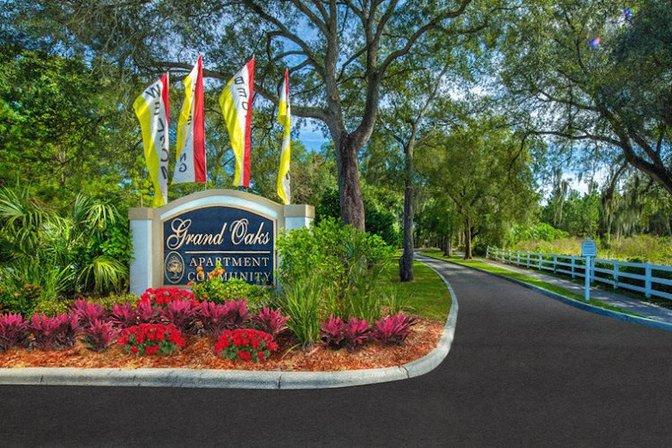 Sherwood Oaks