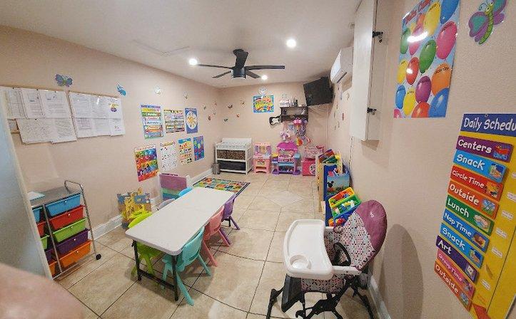 Liliana Garcia FAMILY HOME DAYCEAR