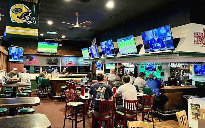 Varsity Club Sports Bar and Grille