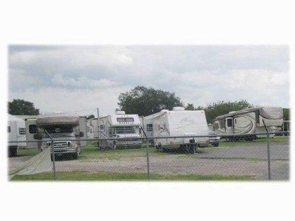 Lakeshore RV Sales LLC