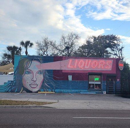 Lundy's Liquors
