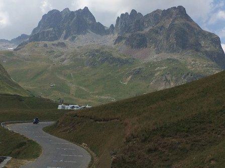 Gourmet Cycling Travel