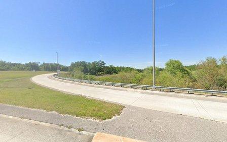 1250 I-4 Parking