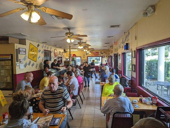 Cozy Oaks Restaurant