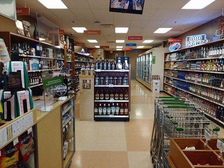 Publix Liquors at Madeira Shopping Center
