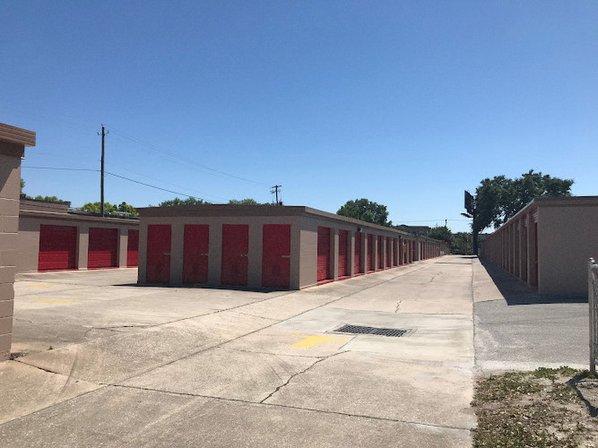 StorQuest Self Storage