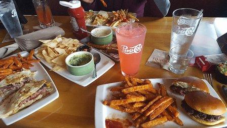 Applebee's Grill + Bar