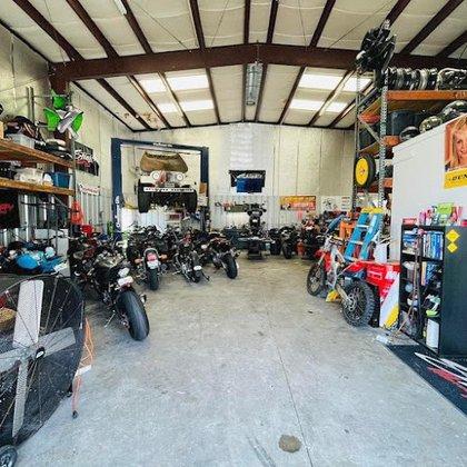 Morley’s Moto Clinic LLC