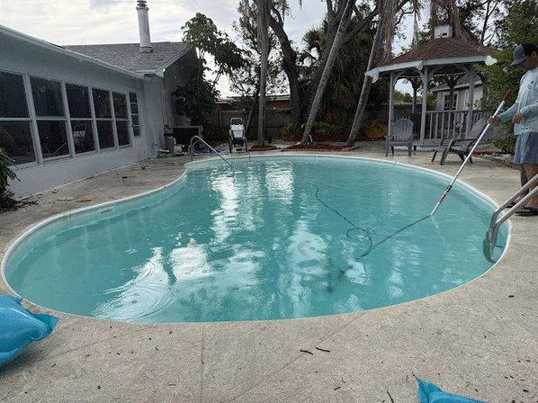 Bayview Pool Pros