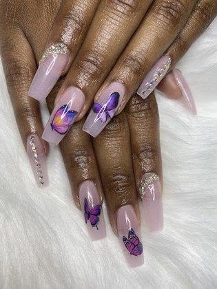 Nails with Finesse