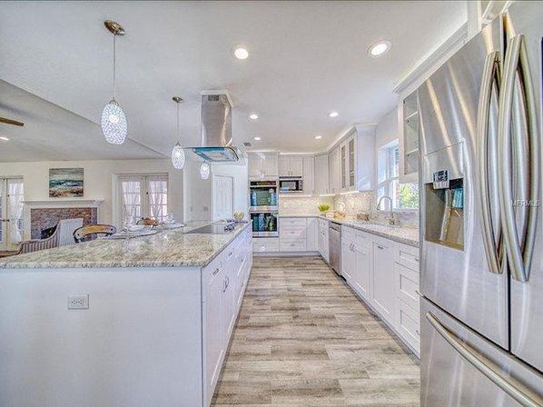 Cabinet & Stone International