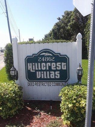 Hillcrest Villas Condominium