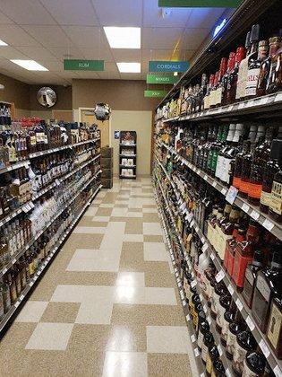 Publix Liquors at Westgate Plaza