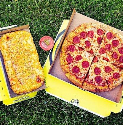 Hungry Howie's Pizza & Subs