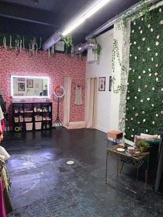 RedLips Review Beauty Studio