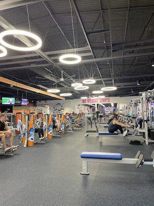 Crunch Fitness - St. Pete Northeast