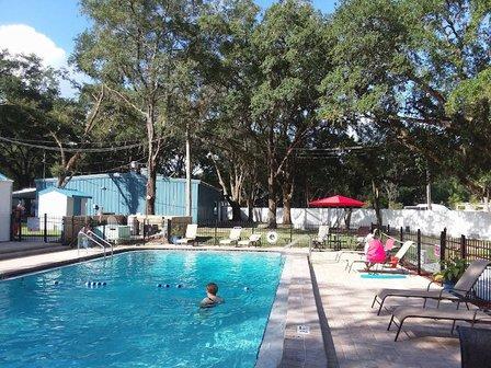 Happy Traveler Cabins and RV Resort