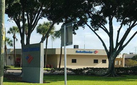 Bank of America (with Drive-thru ATM)