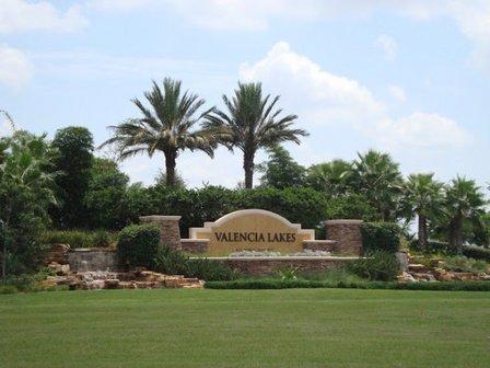 Valencia Lakes
