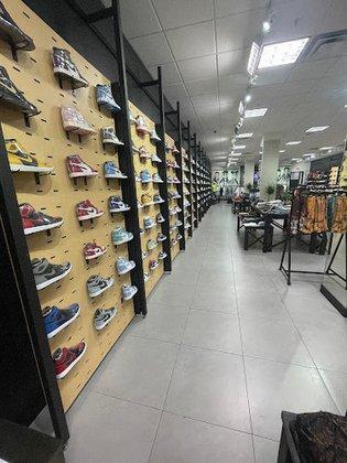 On Point Sneakers