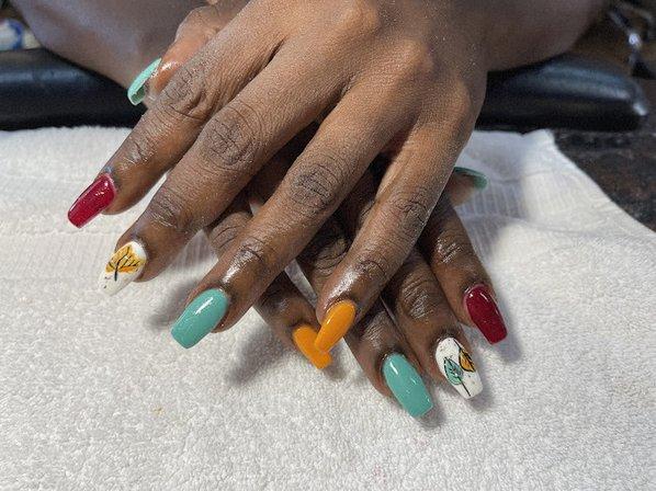 Sunshine Nails & Microblading