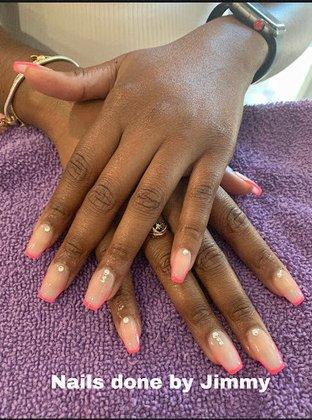 V Nail and Beauty Tampa