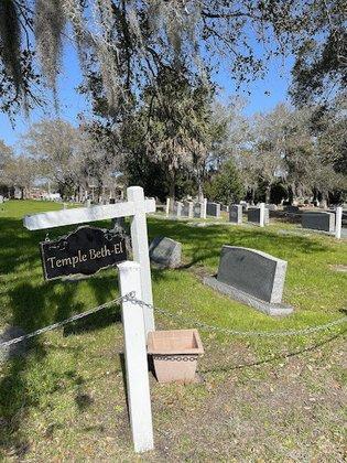Royal Palm Cemetery South