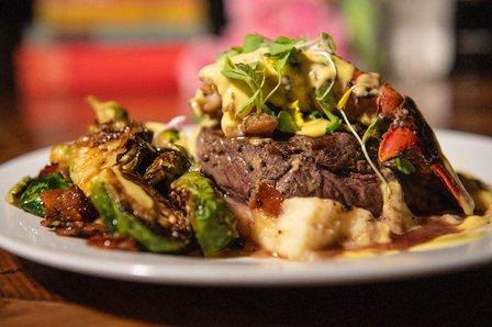 The White Oak Cottage - Bistro & Boutique